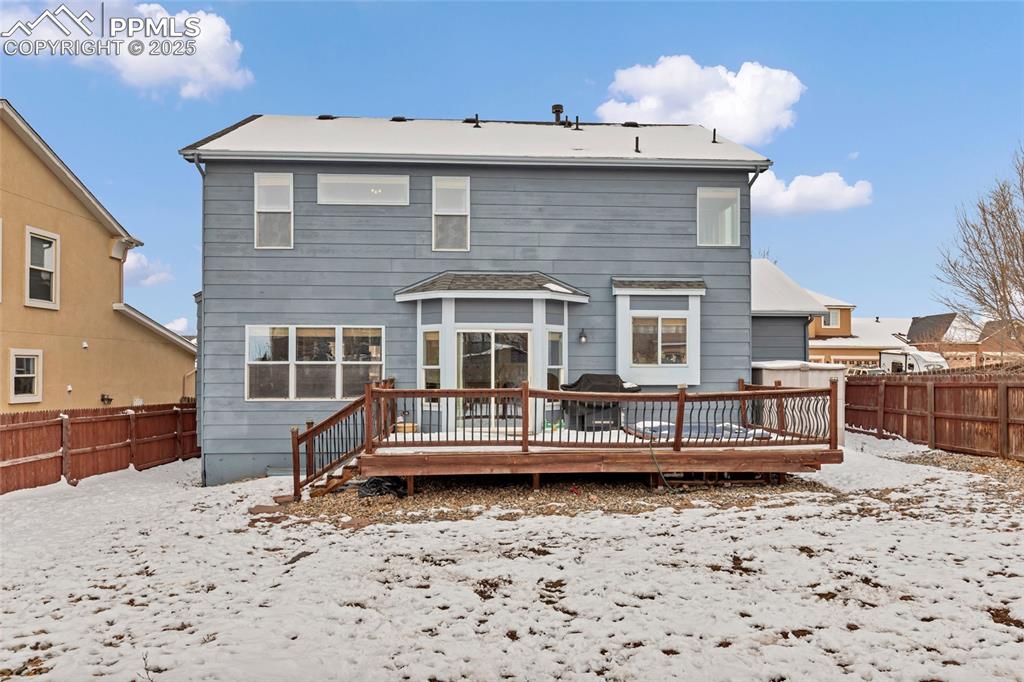 Image 38 of 45: Back of Structure