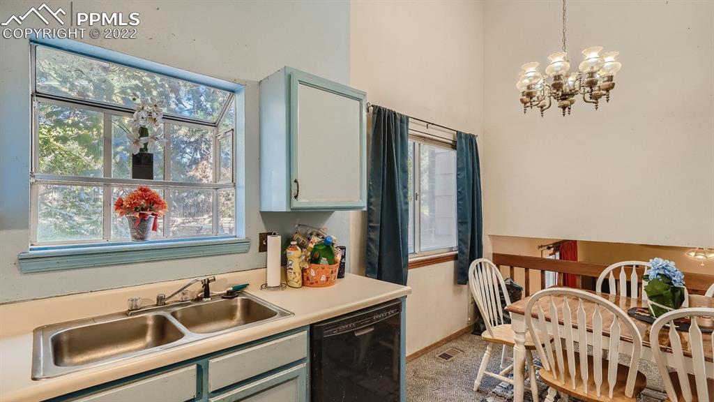 Listing 8094509, Image 9 of 20