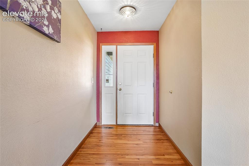 Image 6 of 50: Entrance Foyer