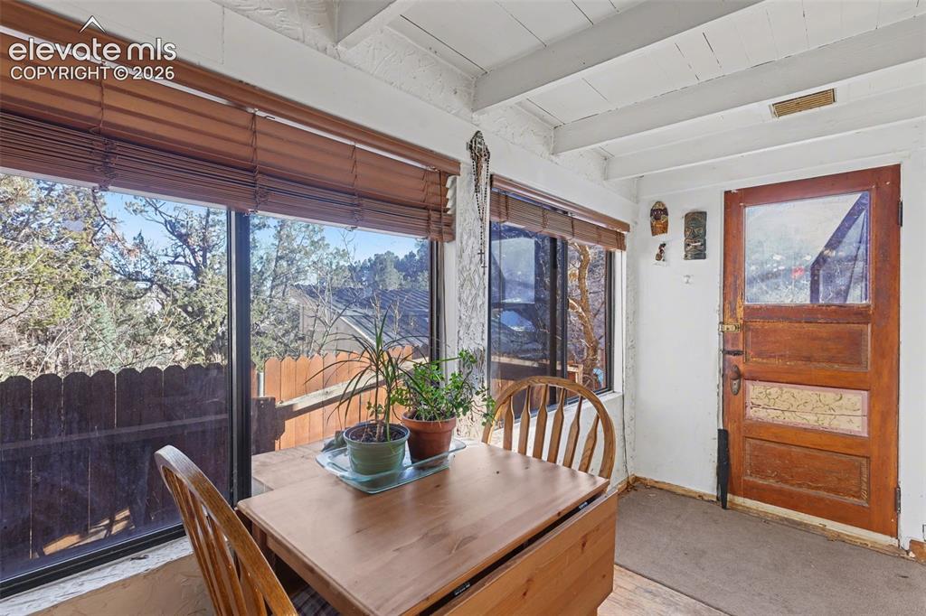 Image 6 of 17: Dining Room