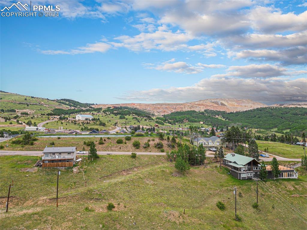 Image 6 of 19: View