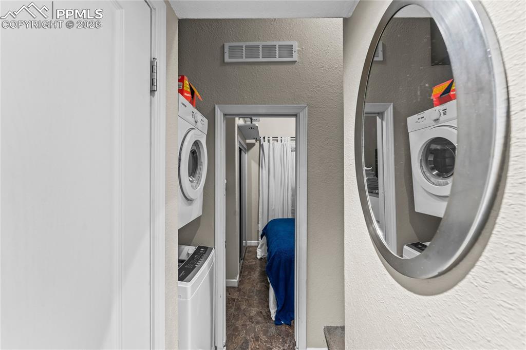 Image 12 of 23: Laundry