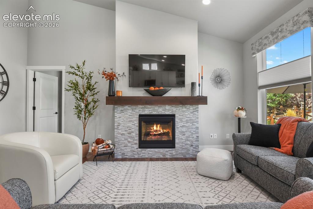 Image 16 of 48: Living Room