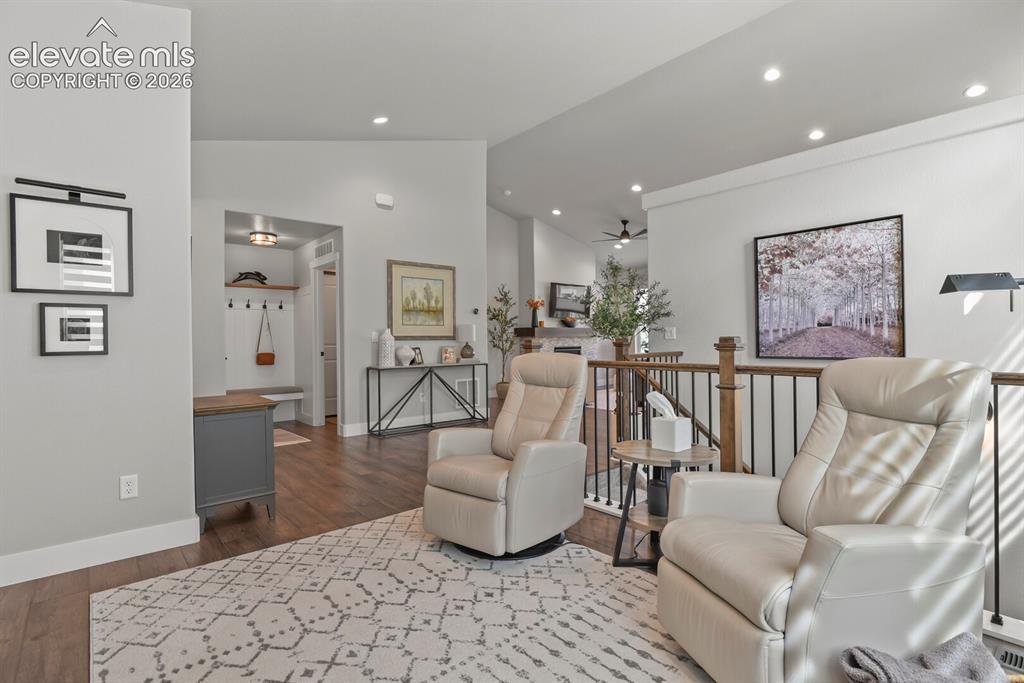 Image 5 of 48: Sitting Room
