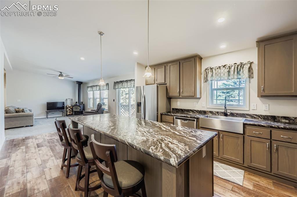 Image 12 of 39: Kitchen