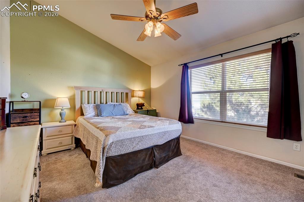 Image 11 of 20: Bedroom