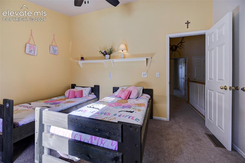 Image 15 of 19: Bedroom
