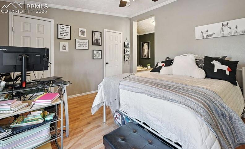 Image 16 of 41: Bedroom