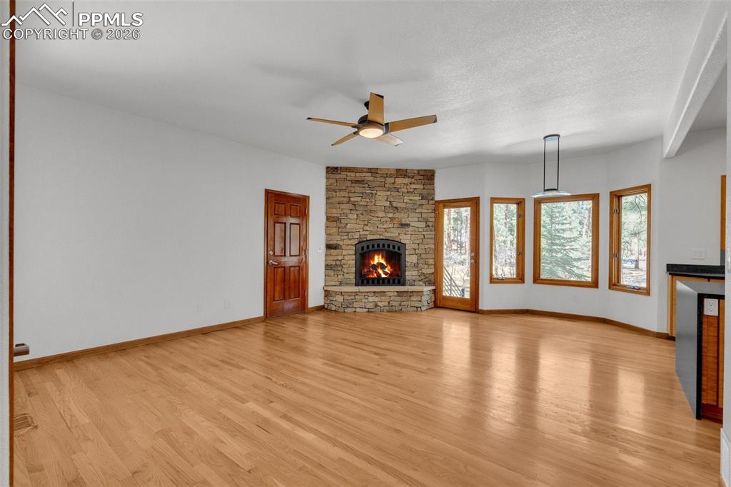 Image 11 of 48: Living Room