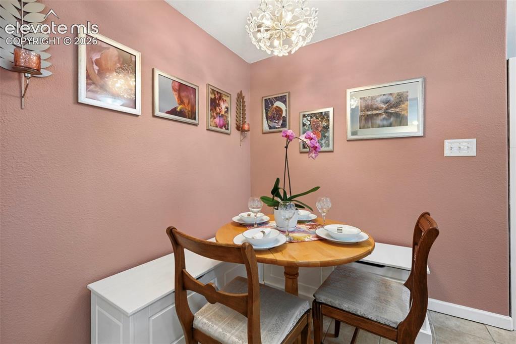 Image 12 of 44: Dining Area