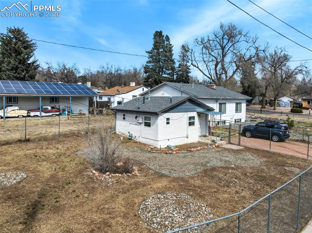 Image 10 of 41: Back of Structure
