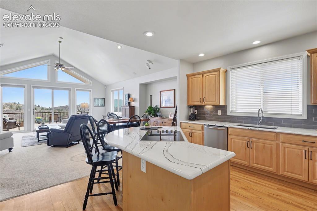 Image 11 of 48: Kitchen
