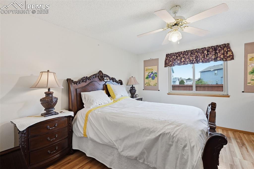 Image 16 of 39: Bedroom