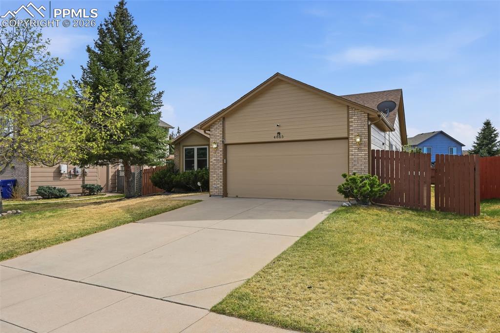 Image 2 of 39: Front of Structure