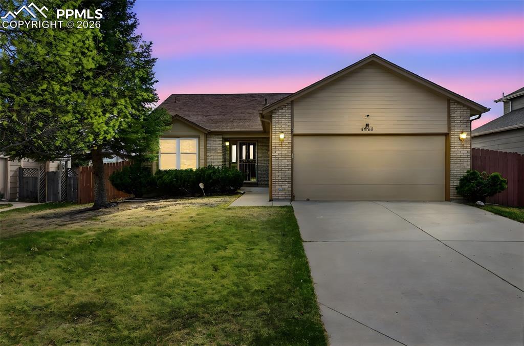 Image 8 of 39: Front of Structure