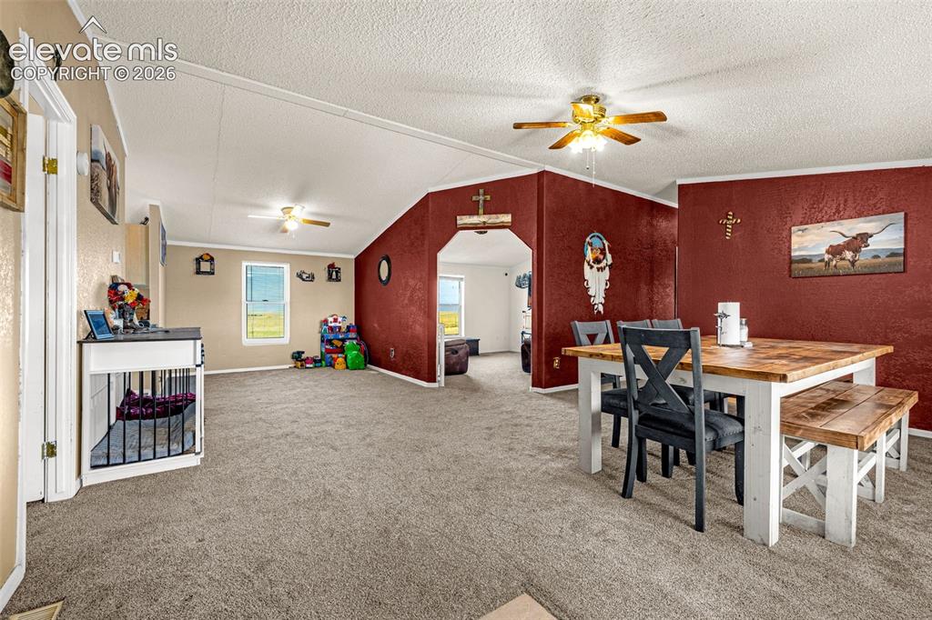 Image 4 of 31: Dining Area