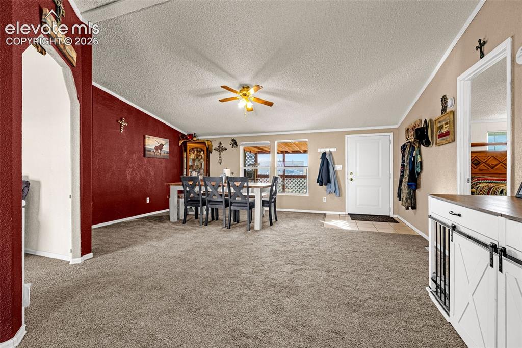 Image 5 of 31: Dining Area