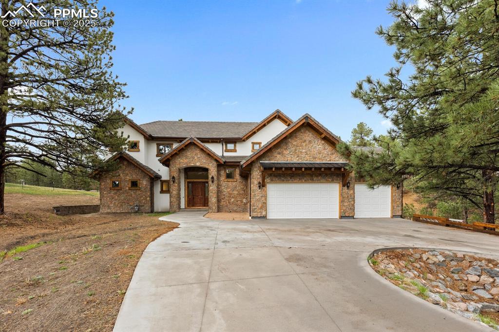 Image 2 of 30: Front of Structure