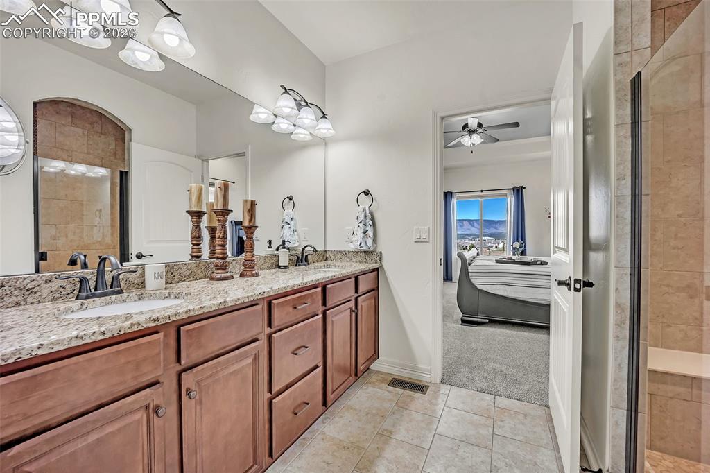 Image 12 of 41: Bathroom