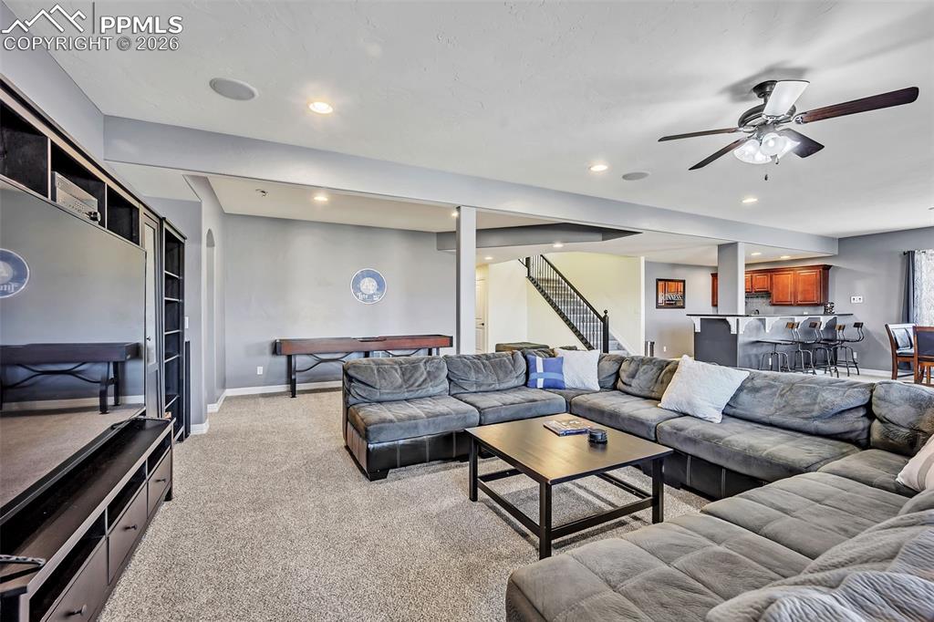 Image 22 of 41: Living Room