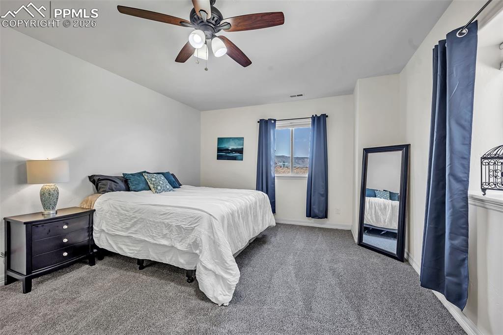 Image 26 of 41: Bedroom