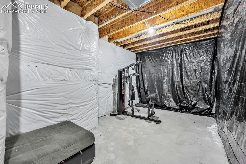 Image 32 of 41: Basement