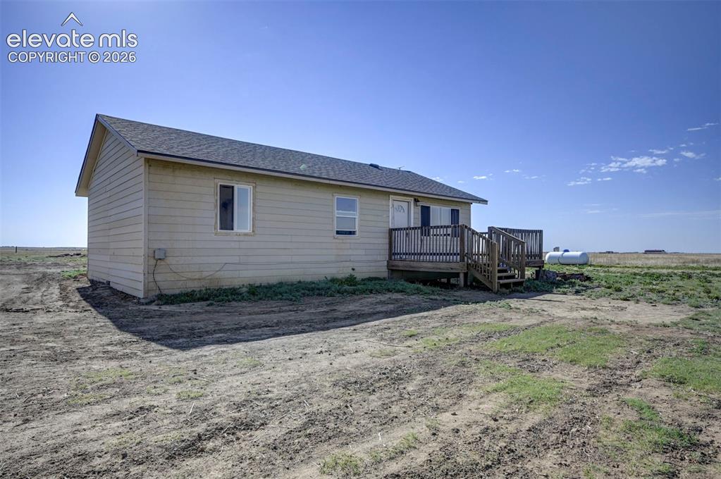 Image 2 of 34: Back of Structure