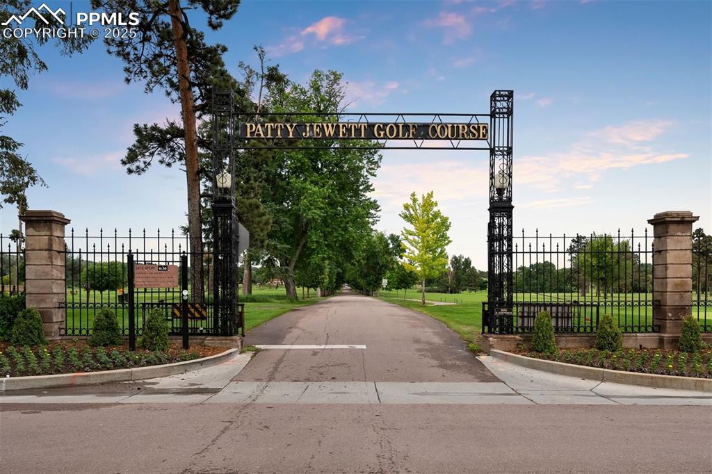 Image 5 of 39: Located across the street from the Patty Jewett golf course. The clubhouse 