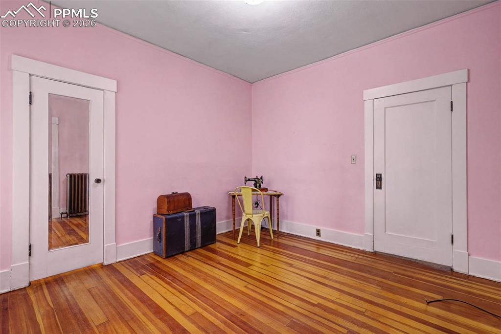 Image 22 of 41: Bedroom