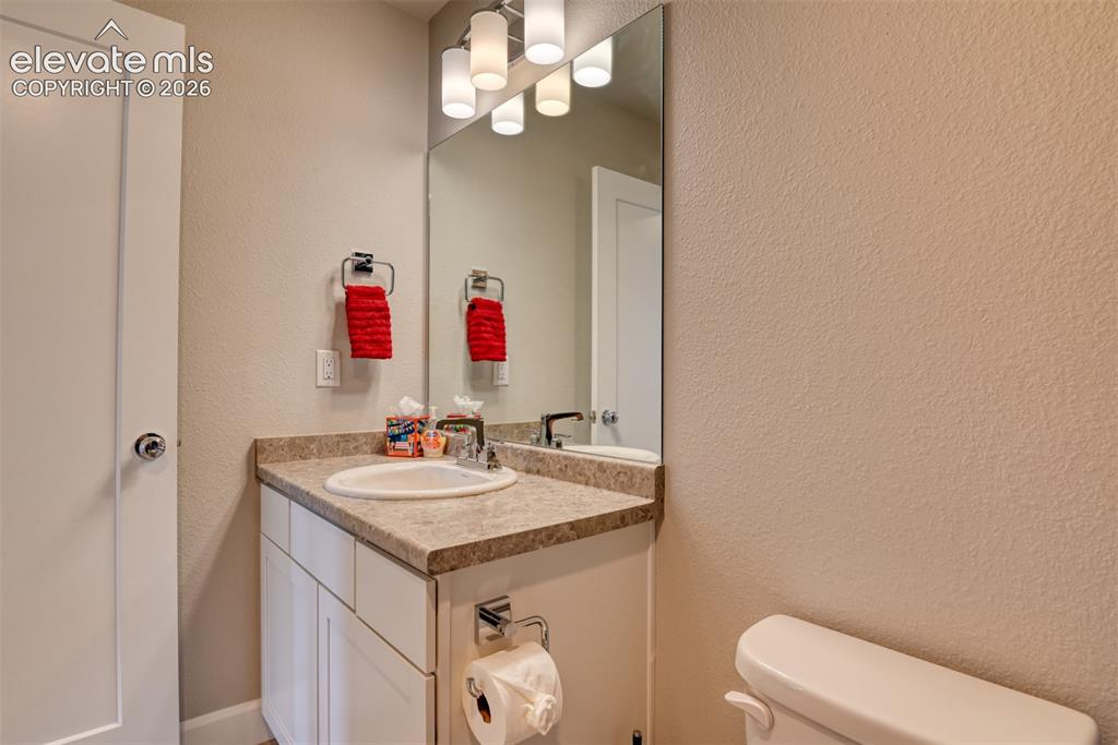 Image 39 of 48: Bathroom