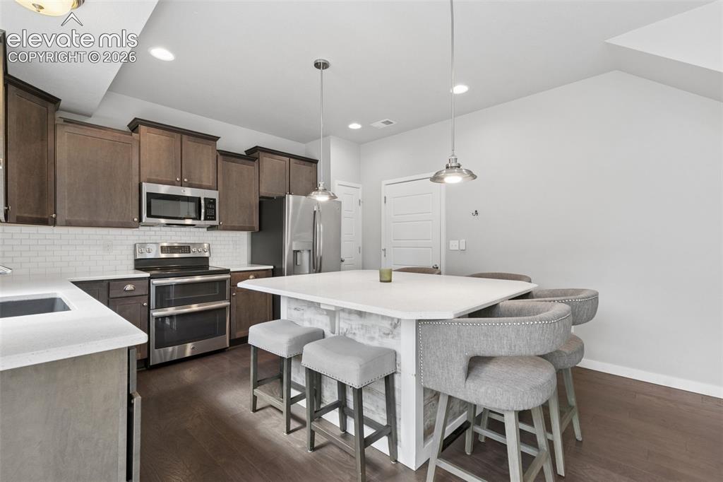 Image 11 of 38: Kitchen
