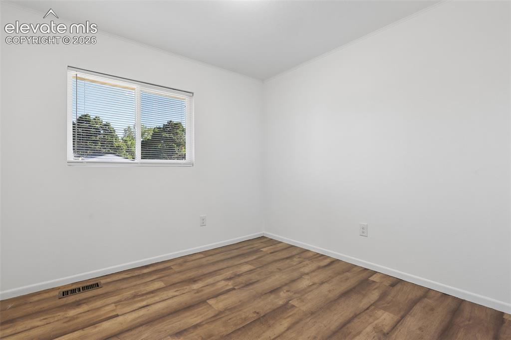 Image 17 of 39: Bedroom