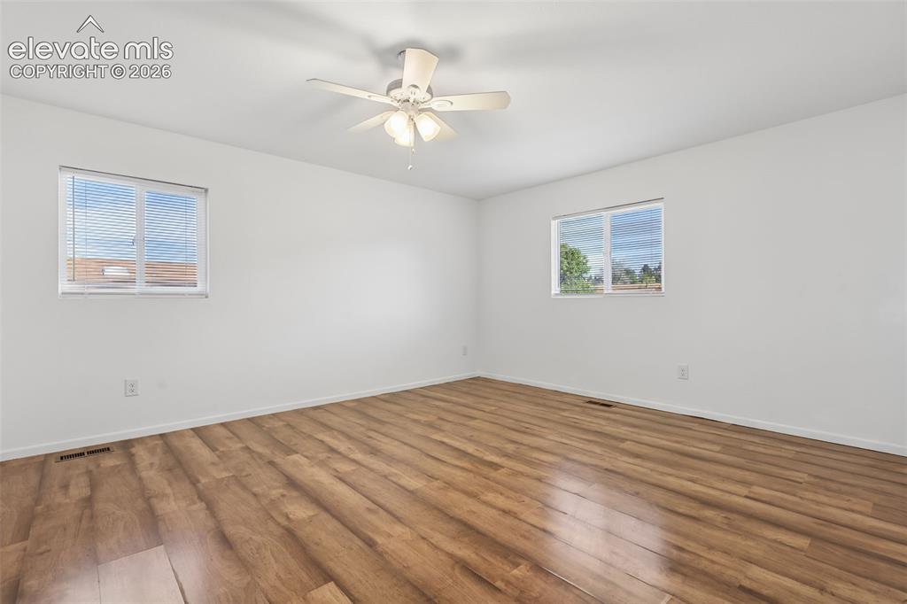 Image 20 of 39: Master Bedroom