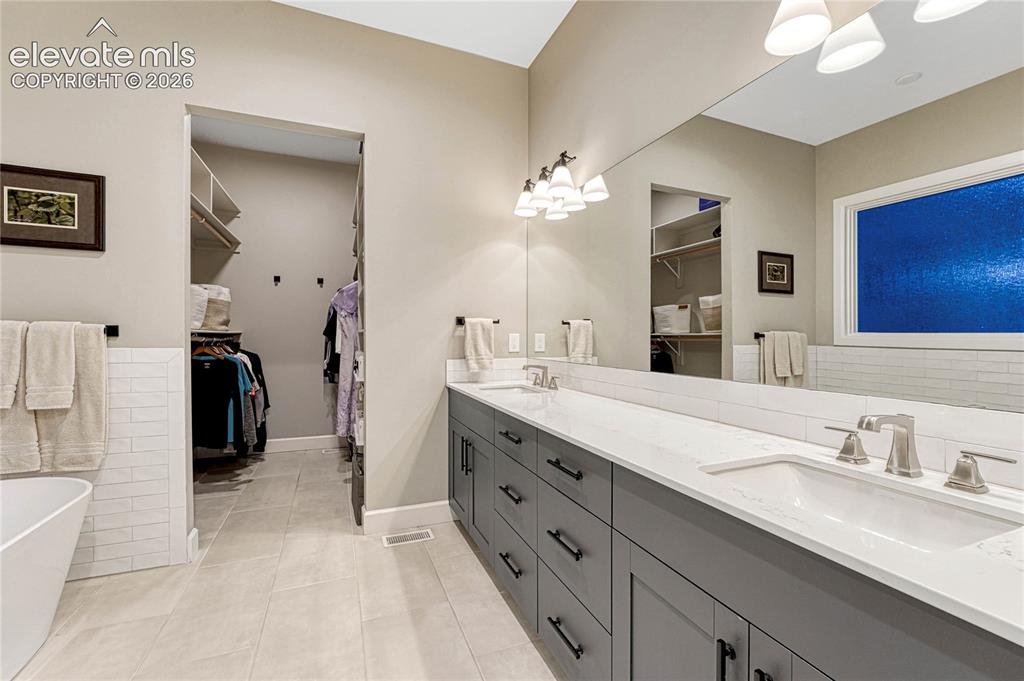 Image 19 of 48: Master Bathroom