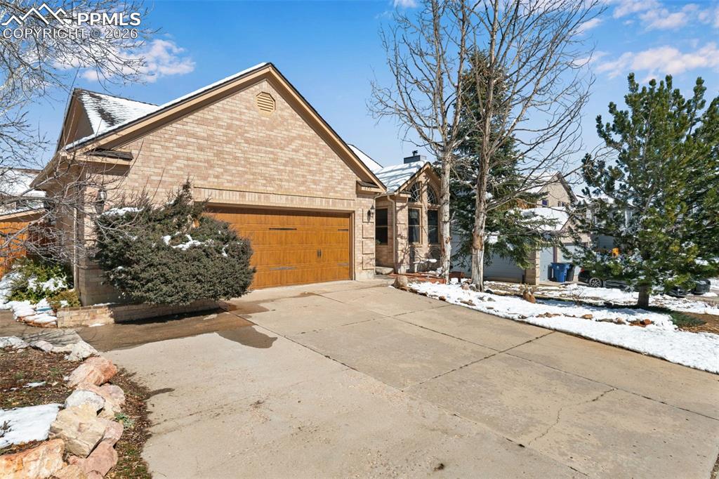 Image 2 of 37: Front of Structure