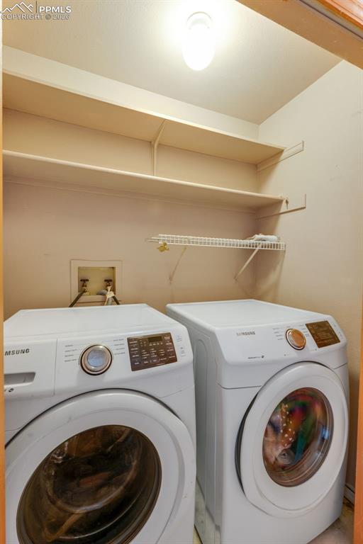 Image 23 of 37: Laundry