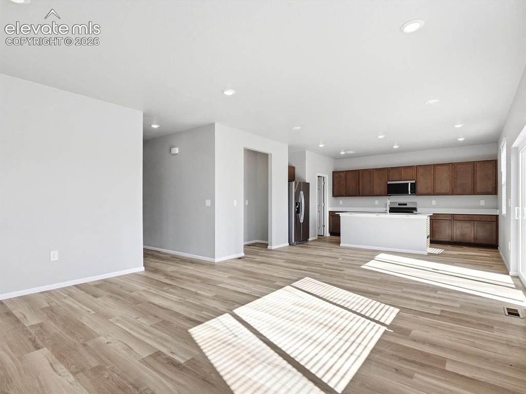 Image 6 of 27: Living Room
