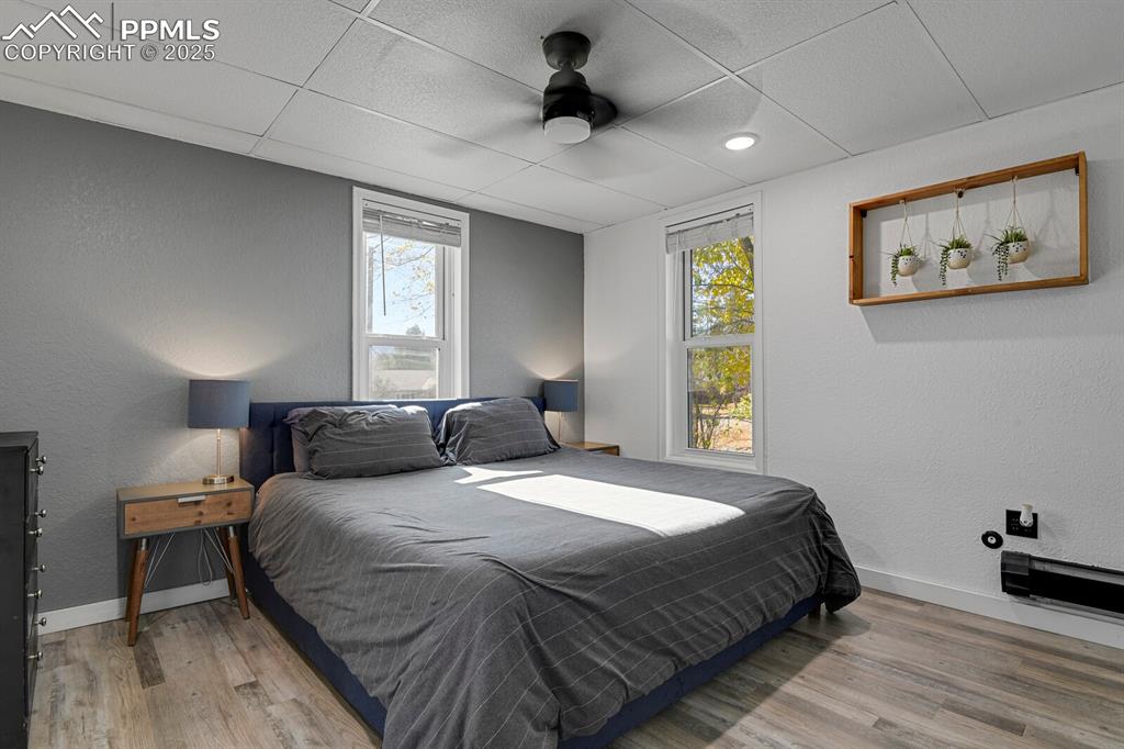 Image 20 of 39: Bedroom