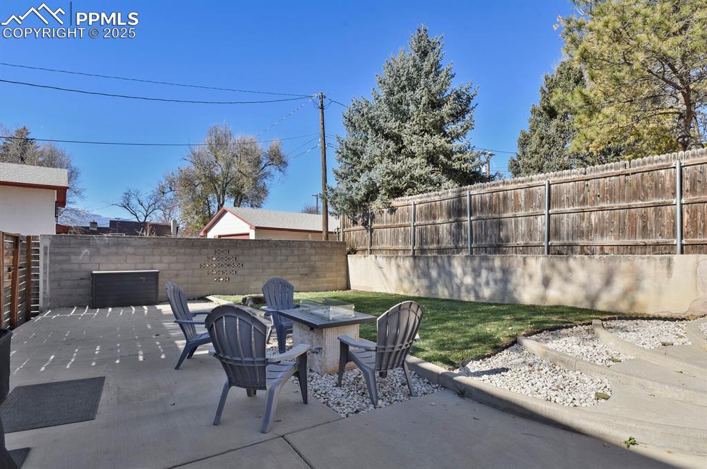 Image 35 of 39: Patio