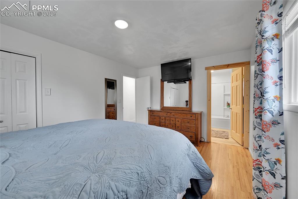 Image 15 of 46: Master Bedroom