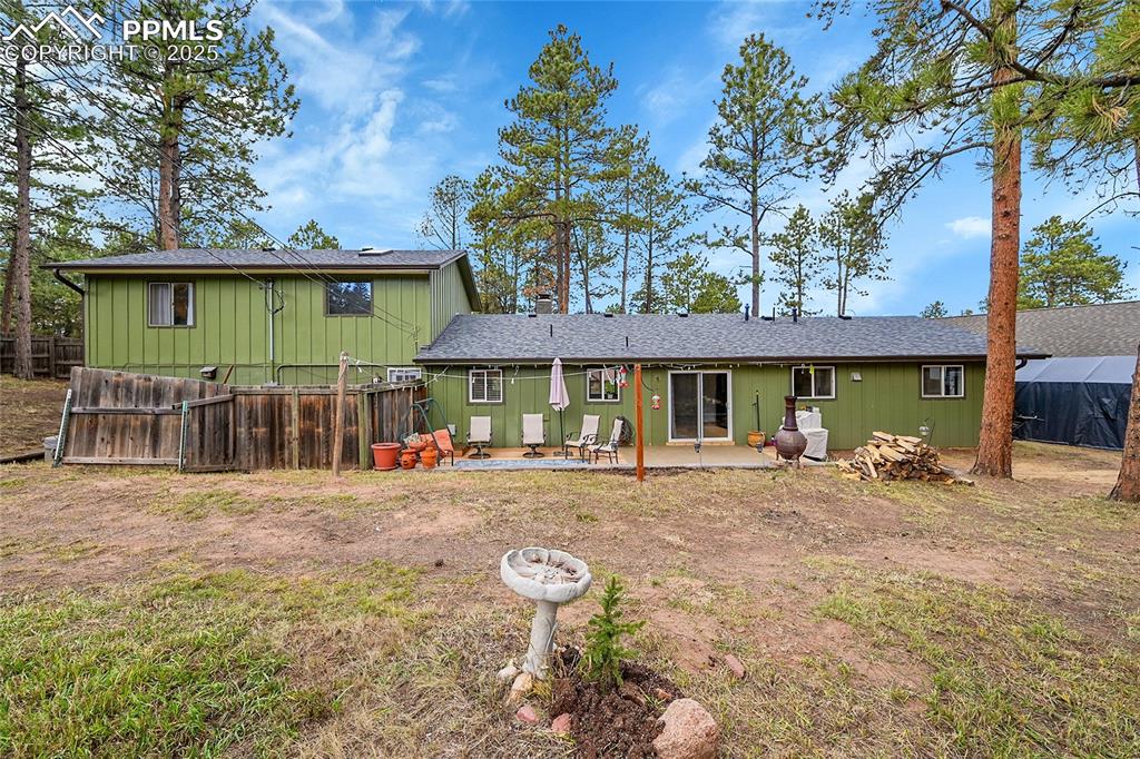 Image 37 of 46: Back of Structure