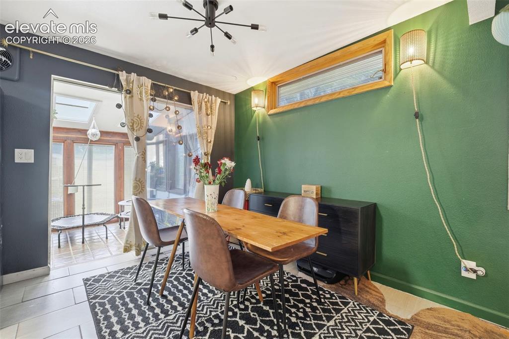 Image 11 of 43: Dining Area