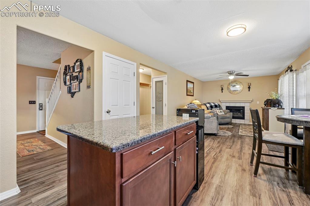 Image 13 of 47: Kitchen