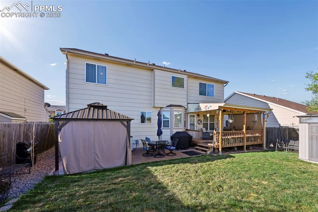 Image 43 of 47: Back of Structure