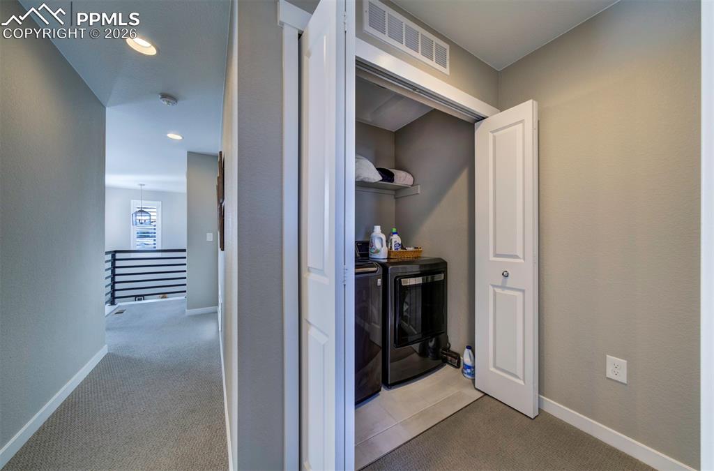 Image 28 of 39: Laundry