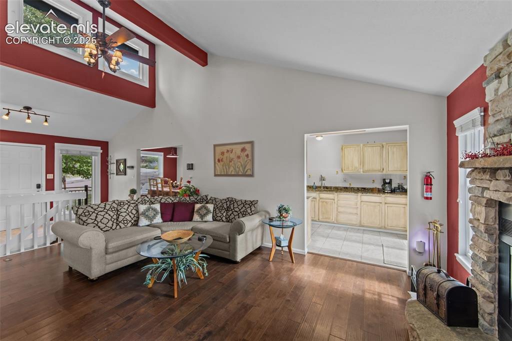 Image 12 of 45: Living Room