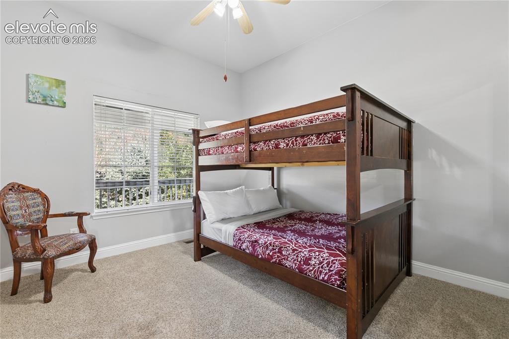 Image 31 of 47: Bedroom