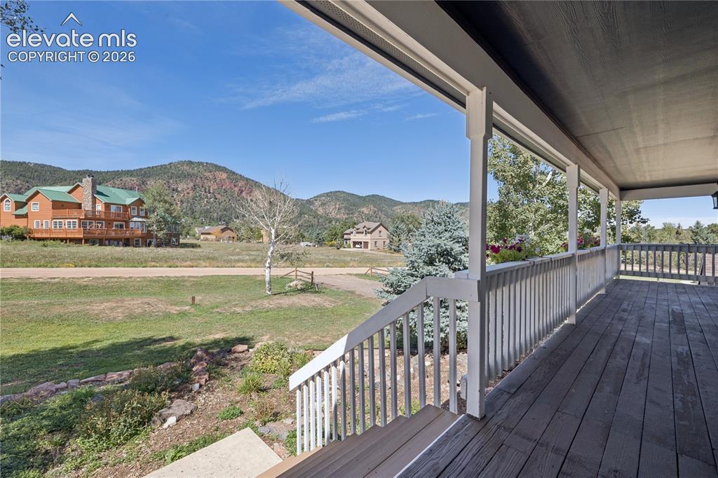 Image 8 of 47: Deck