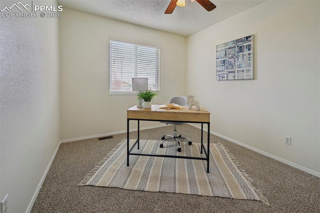 Image 10 of 33: Bedroom