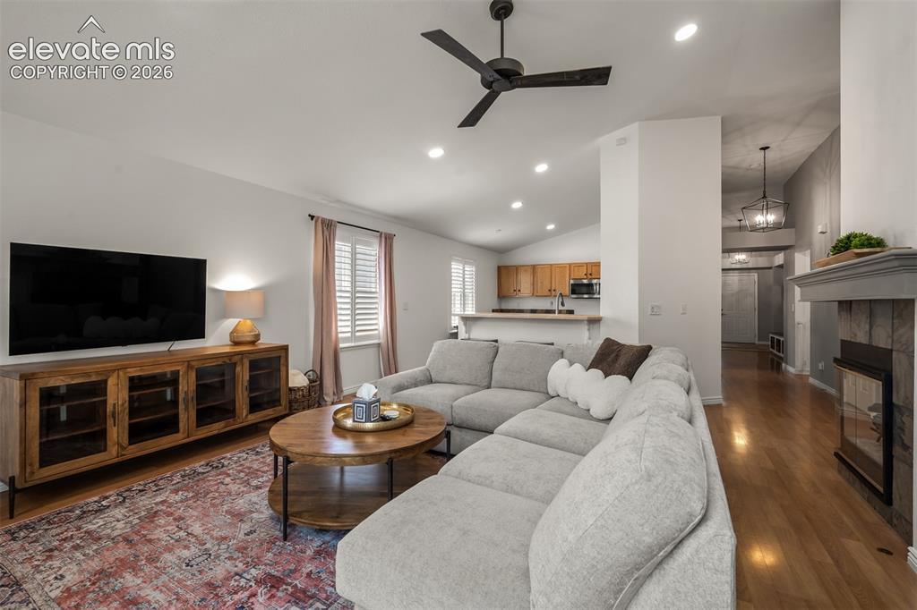 Image 11 of 50: Living Room